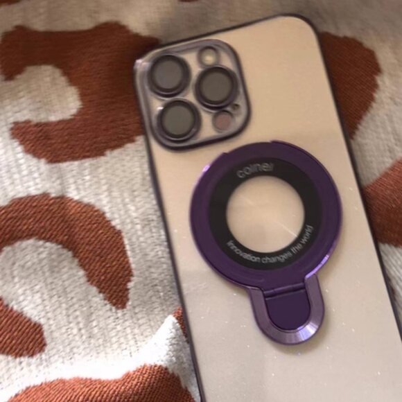 Cream iPhone16 Case - Picture 1 of 2